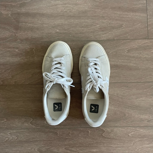 Veja Shoes Used Veja Sneakers Size Us 7 Poshmark